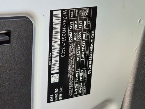 Used 2025 Mercedes-Benz Sprinter 2500 image 23