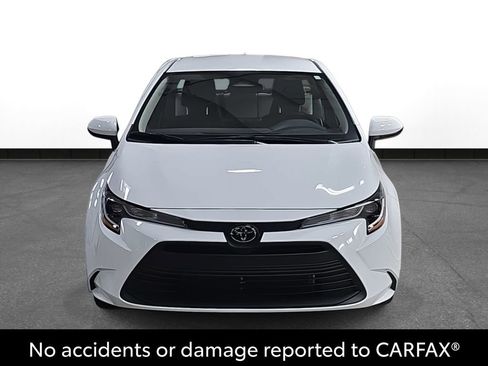 Used 2025 Toyota Corolla LE image 2