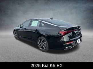 Used 2025 Kia K5 EX video 3