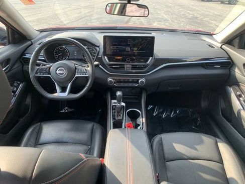 Used 2023 Nissan Altima 2.5 SR w/ SR Premium Package FWD image 15