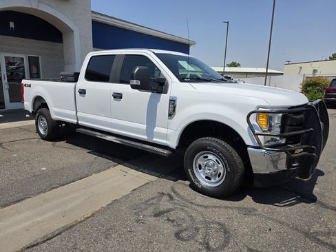 Used 2017 Ford F250 XL w/ Power Equipment Group AWD/4WD image 9