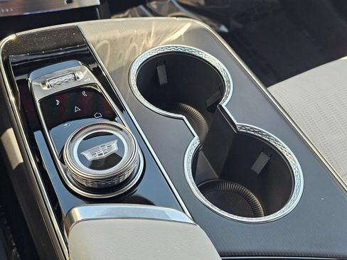 New 2026 Cadillac Lyriq Sport AWD/4WD image 32
