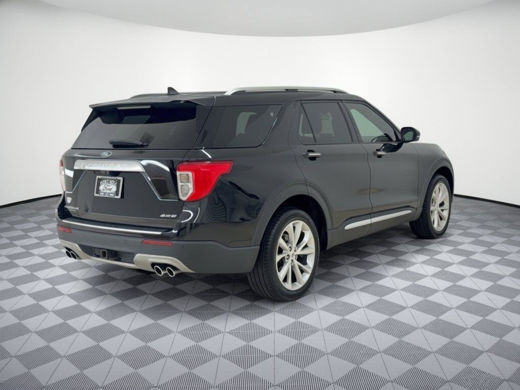 Used 2022 Ford Explorer Platinum w/ Equipment Group 601A AWD/4WD image 9