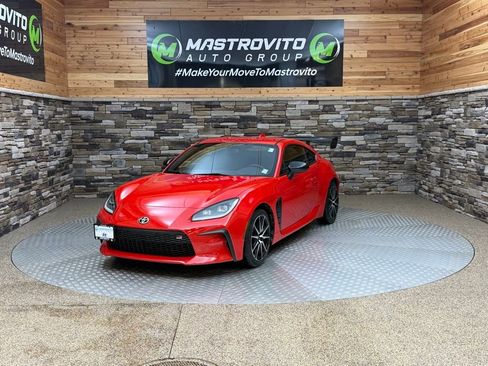 Used 2022 Toyota GR86 image 4