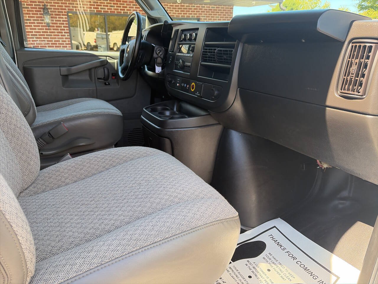 Used 2022 Chevrolet Express 2500 w/ Driver Convenience Package RWD image 18