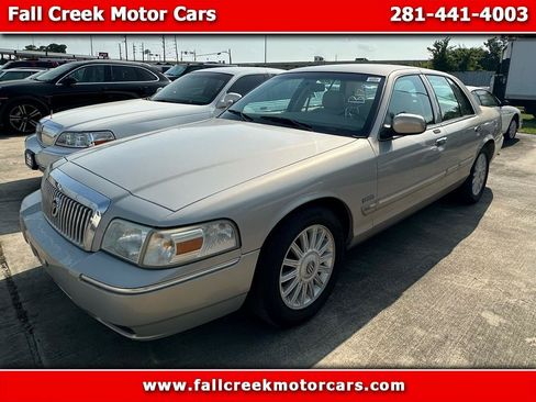 Used 2010 Mercury Grand Marquis LS RWD image 1