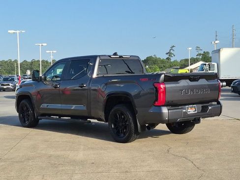 Used 2025 Toyota Tundra Platinum AWD/4WD image 4