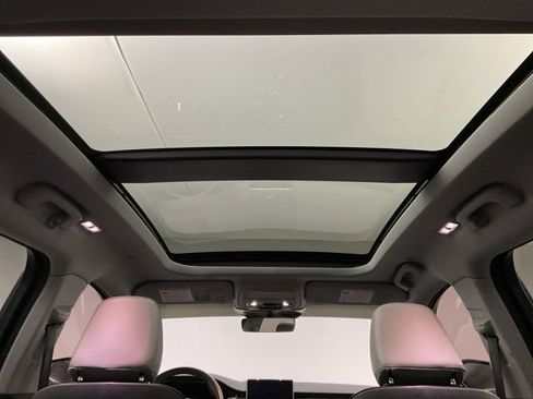 Used 2021 Lincoln Corsair Reserve image 28