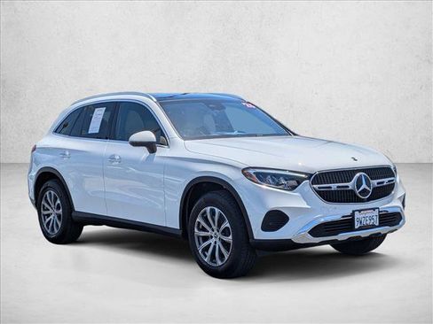 Used 2026 Mercedes-Benz GLC 300 4MATIC image 3