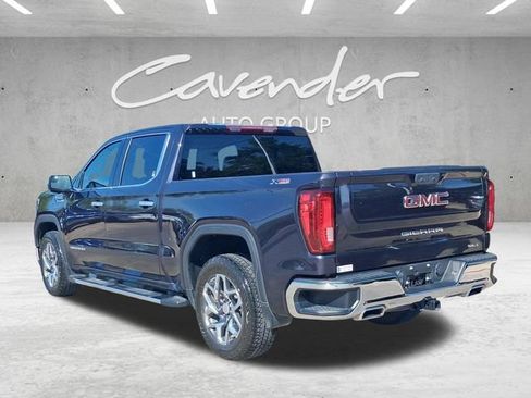 Used 2024 GMC Sierra 1500 SLT w/ X31 Off-Road Package AWD/4WD image 17