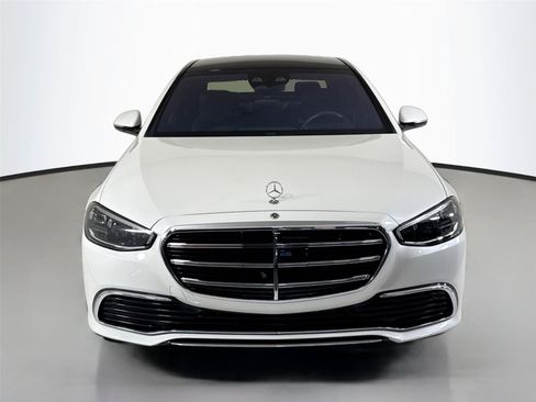 Used 2023 Mercedes-Benz S 500 4MATIC image 11