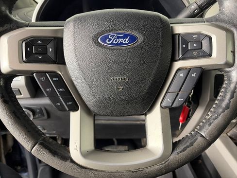 Used 2018 Ford F250 Lariat w/ Lariat Value Package AWD/4WD image 16