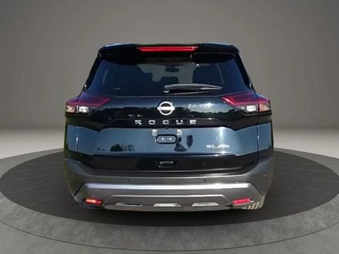 Used 2023 Nissan Rogue SL AWD/4WD image 5