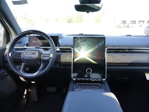 New 2025 GMC Sierra EV Denali image 21