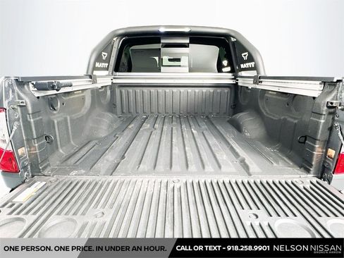 Used 2024 Nissan Titan SV image 24