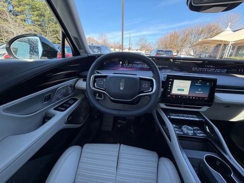 New 2026 Lincoln Nautilus Reserve AWD/4WD image 10