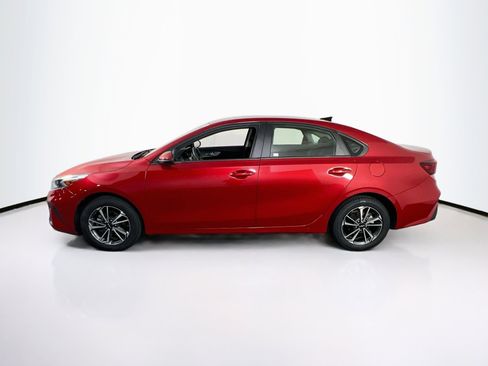 Used 2024 Kia Forte LXS w/ LXS Technology Package FWD image 8