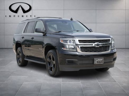 Used 2017 Chevrolet Tahoe LT w/ LT Midnight Edition AWD/4WD image 3