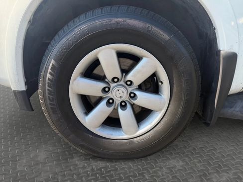 Used 2010 Nissan Armada SE RWD image 9
