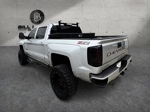 Used 2018 Chevrolet Silverado 1500 LT w/ All Star Edition AWD/4WD image 9