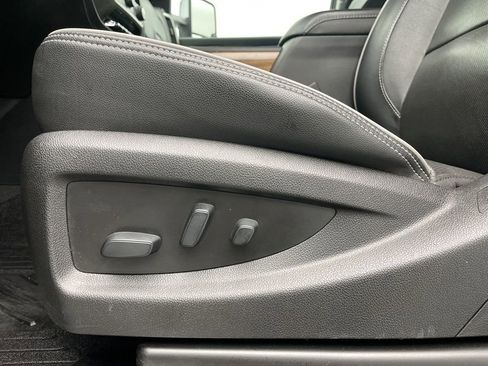 Used 2019 Chevrolet Silverado 3500 High Country w/ Duramax Plus Package image 23