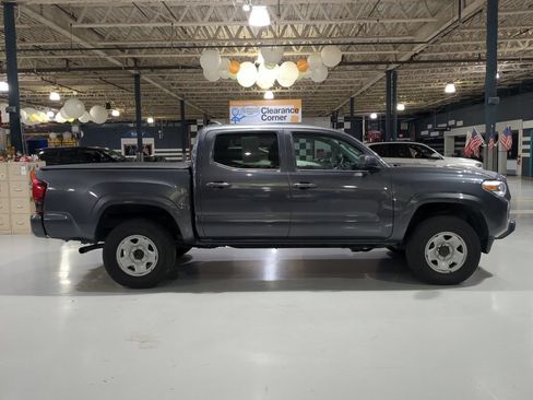 Used 2023 Toyota Tacoma SR AWD/4WD image 7