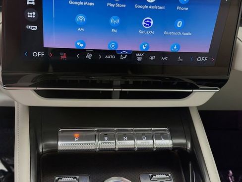 New 2026 Lincoln Nautilus Premier AWD/4WD image 16