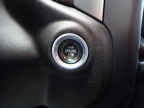 Used 2021 Chevrolet Silverado 1500 RST image 21