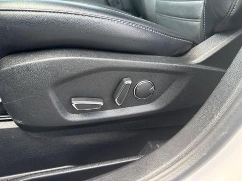 Used 2018 Ford Edge SEL w/ Equipment Group 201A FWD image 14