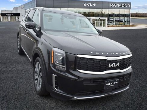 Used 2022 Kia Telluride S image 9