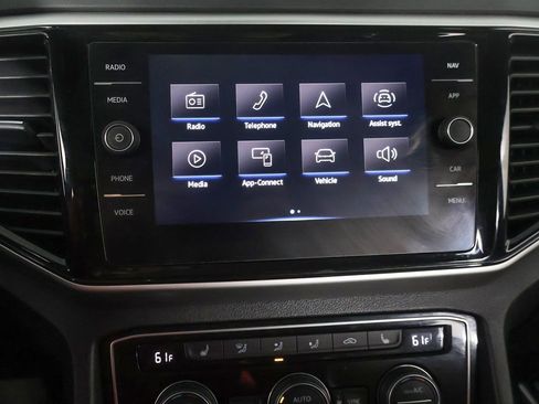 Used 2022 Volkswagen Atlas Cross Sport SEL R-Line image 47