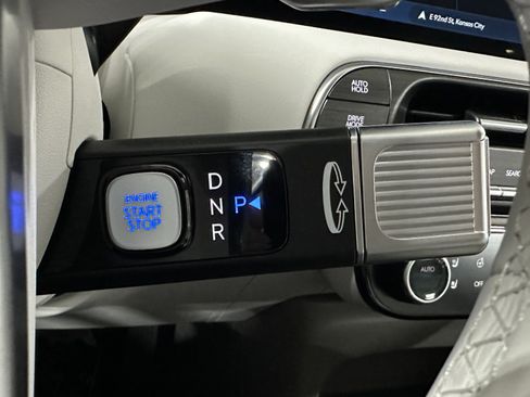 Used 2026 Hyundai Palisade Limited FWD image 27