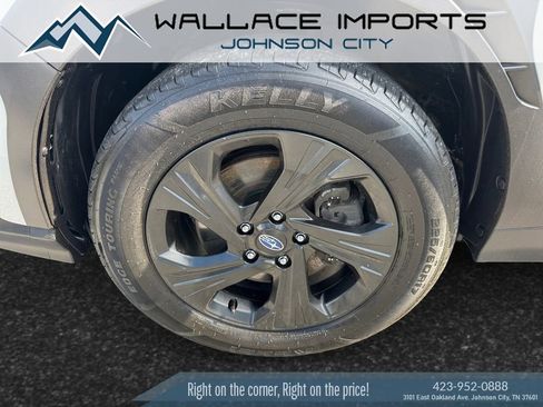 Used 2024 Subaru Crosstrek 2.0i AWD/4WD image 9