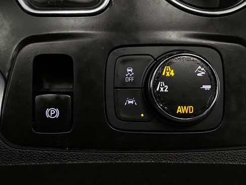 Used 2018 Chevrolet Traverse High Country w/ LPO, 'HIT The Road' Package image 28