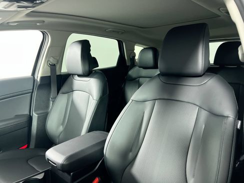 New 2026 Kia Sportage SX FWD image 14