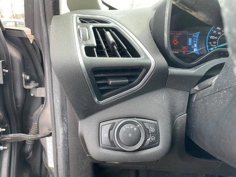 Used 2013 Ford C-MAX SEL FWD image 33