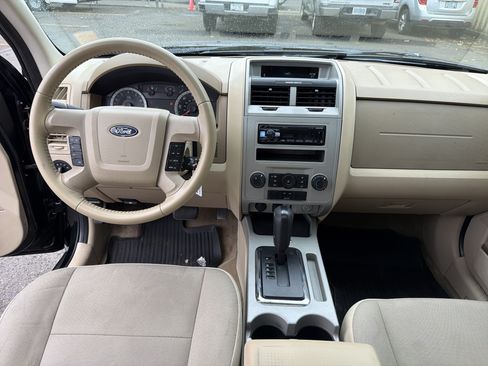 Used 2010 Ford Escape XLT FWD image 10