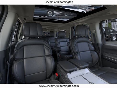 New 2026 Lincoln Navigator L Reserve AWD/4WD image 11