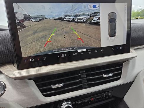 New 2026 Ford Explorer Active RWD image 8