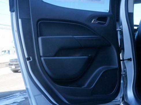 Used 2018 Chevrolet Colorado LT w/ LT Convenience Package image 38