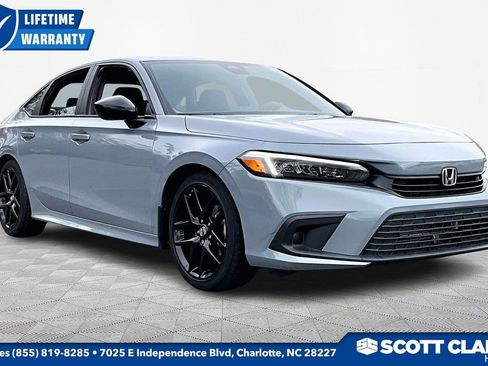 Used 2024 Honda Civic Sport image 1