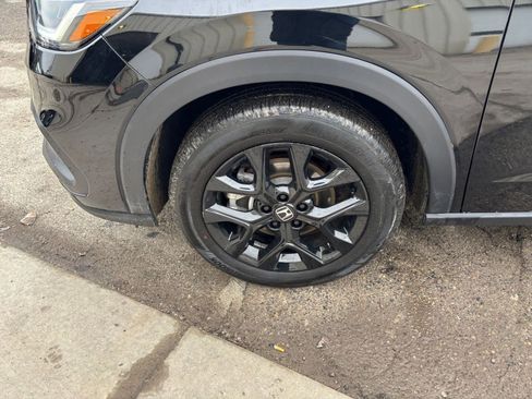 Used 2025 Honda HR-V Sport image 29