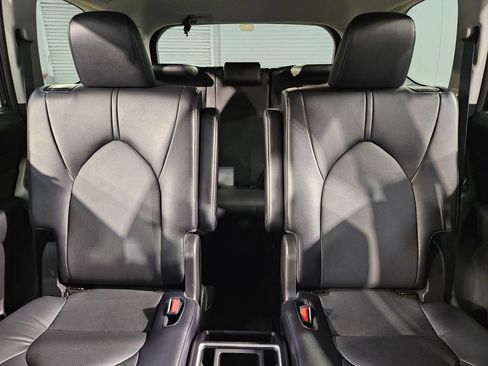 Certified 2025 Toyota Grand Highlander AWD image 13