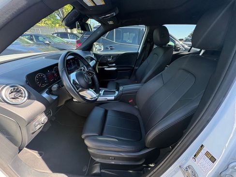 Used 2025 Mercedes-Benz GLB 250 image 29