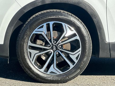 Used 2019 Hyundai Santa Fe FWD image 25