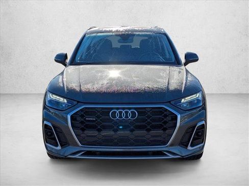 Used 2023 Audi Q5 2.0T Premium Plus w/ Premium Plus Package image 2