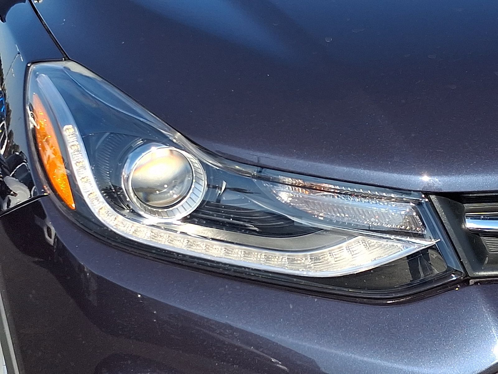 Used 2018 Chevrolet Trax LT w/ LT Convenience Package AWD/4WD image 9