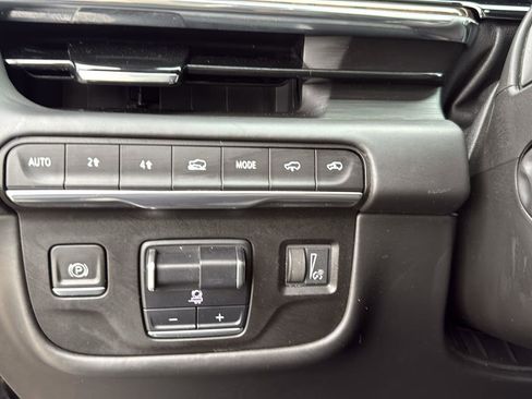 Used 2021 Cadillac Escalade Sport Platinum image 18