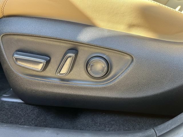 Used 2024 Toyota RAV4 XLE Premium AWD/4WD image 7
