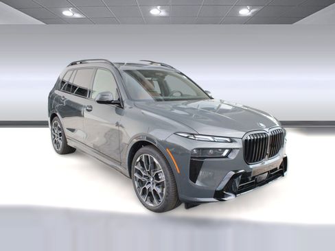 New 2026 BMW X7 xDrive40i w/ M Sport Package image 7